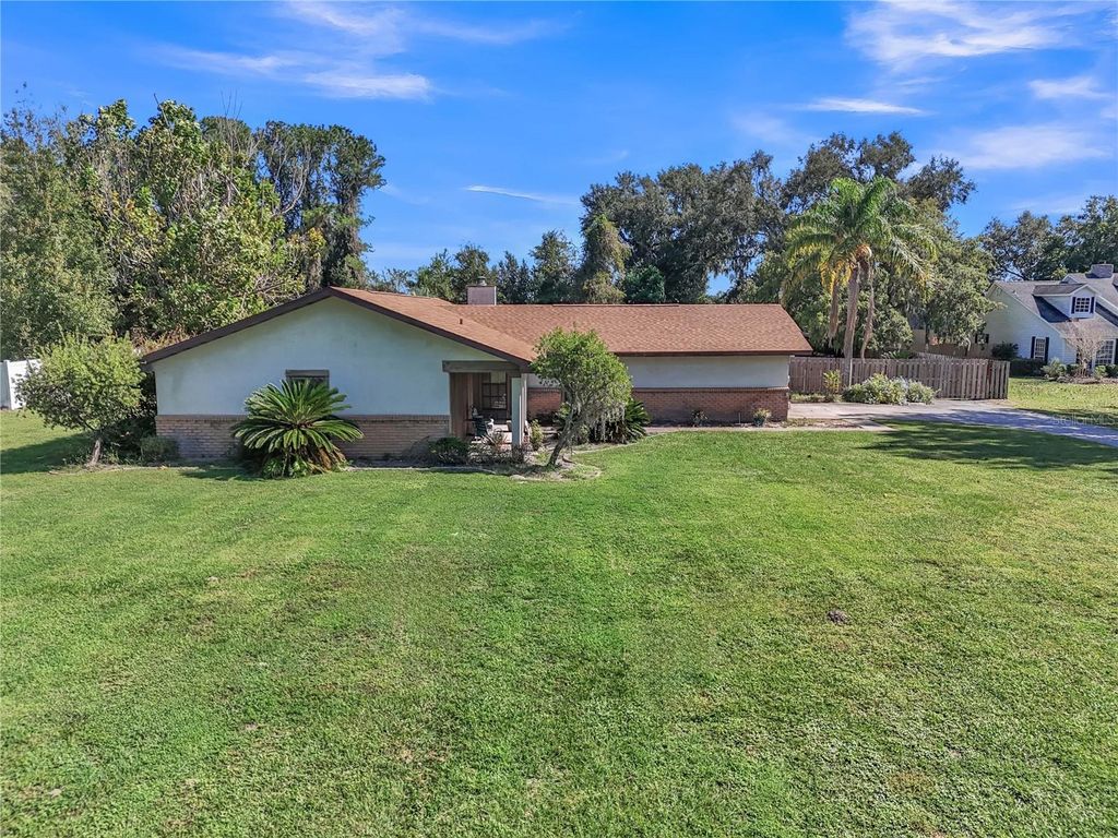 10311 COUNTY ROAD 117, Oxford, FL 34484