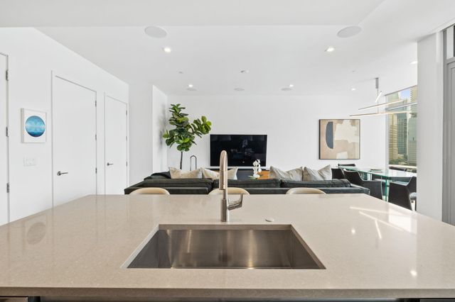 501 West Ave 1405, Austin, TX 78701