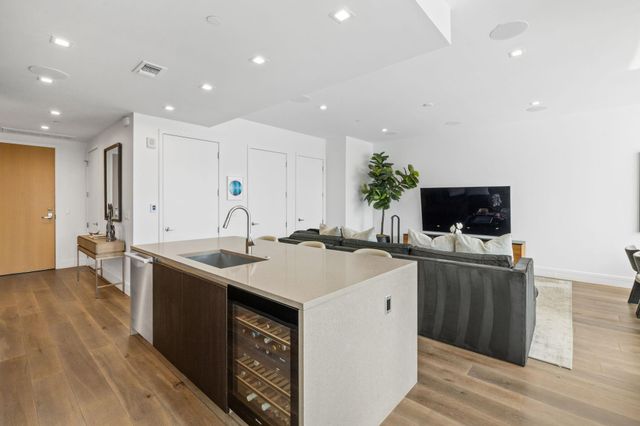 501 West Ave 1405, Austin, TX 78701