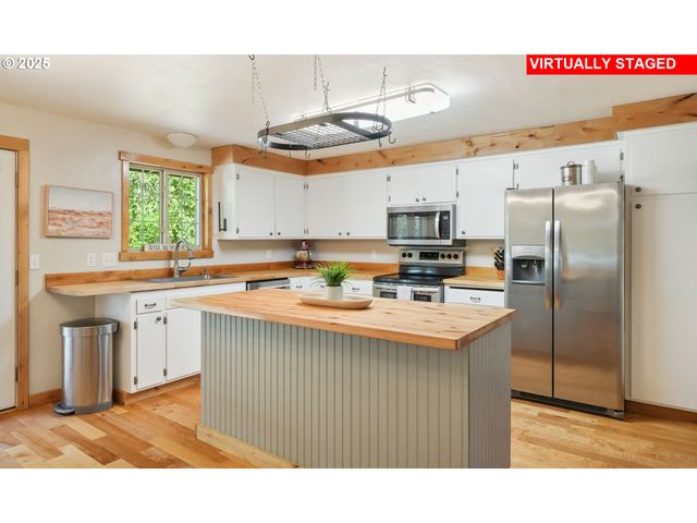 34388 GRENZ Ln, Albany, OR 97322