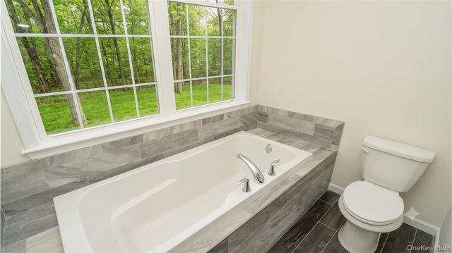 5 Harrier Ridge Drive, Wallkill, NY 12589