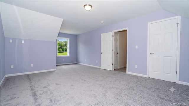 5 Harrier Ridge Drive, Wallkill, NY 12589