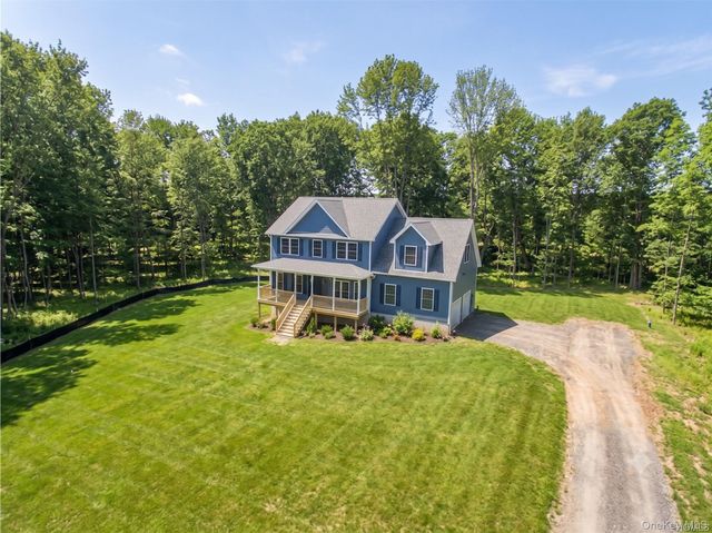 5 Harrier Ridge Drive, Wallkill, NY 12589