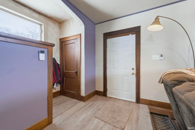 1240 W Oakdale Drive, Fort Wayne, IN 46807