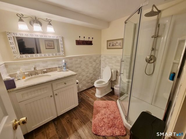 230 East Wakefield Boulevard, Winchester, CT 06098