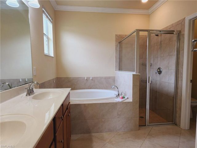 2432 Caslotti WAY, Cape Coral, FL 33909