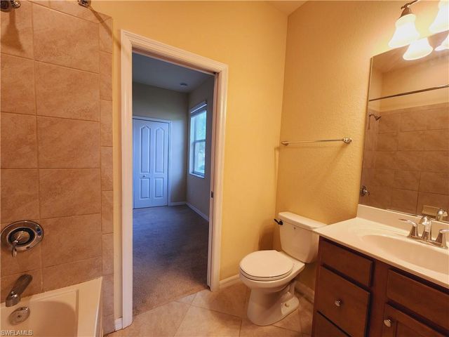 2432 Caslotti WAY, Cape Coral, FL 33909