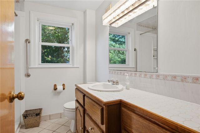 380 Angel Road, North Providence, RI 02904