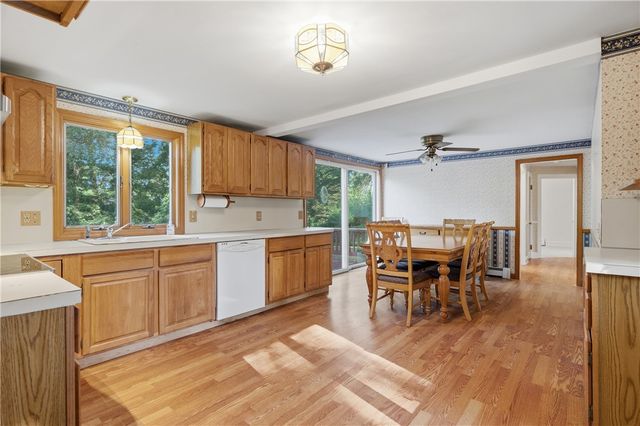 380 Angel Road, North Providence, RI 02904