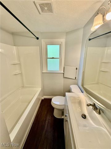 3679 Sanford Avenue, Stow, OH 44224