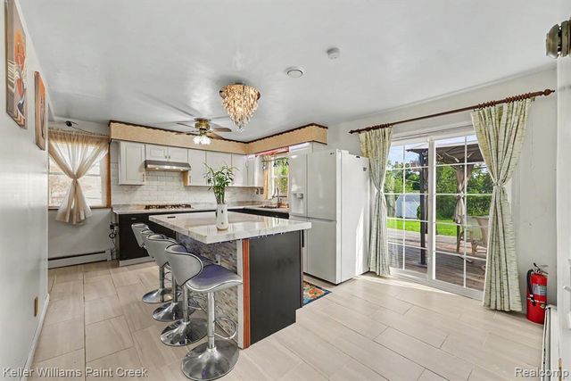 4959 Irwindale Drive, Waterford, MI 48328