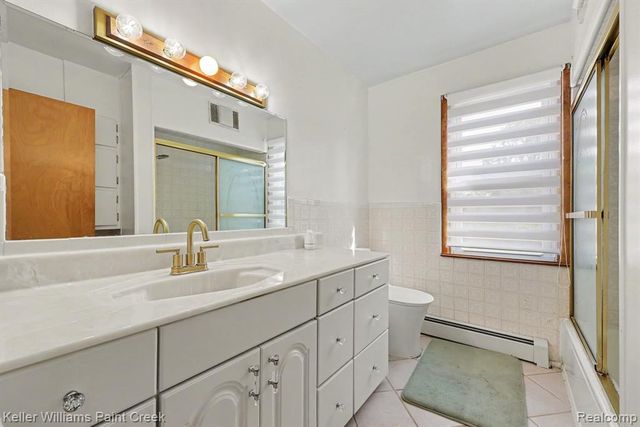 4959 Irwindale Drive, Waterford, MI 48328