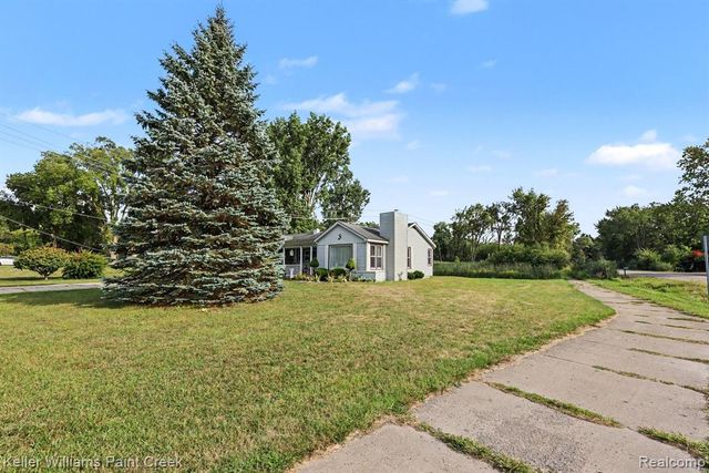 4959 Irwindale Drive, Waterford, MI 48328