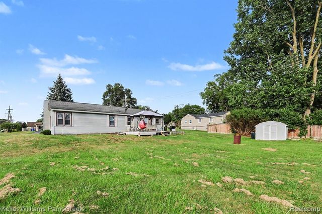 4959 Irwindale Drive, Waterford, MI 48328