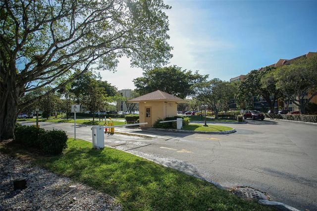 3821 Environ Boulevard 603, Lauderhill, FL 33319