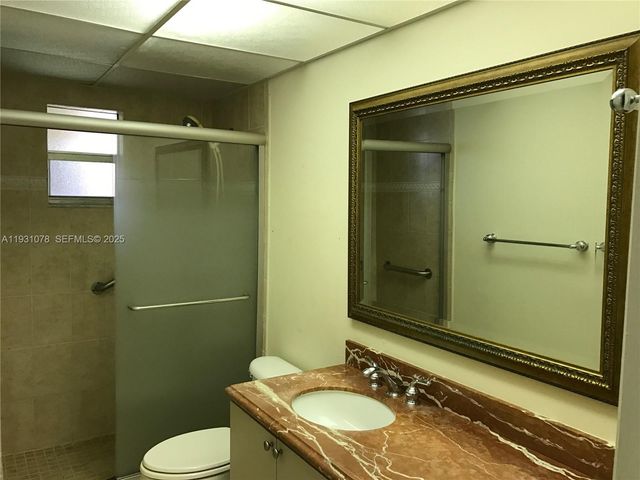 100 NW 87th Ave E102, Miami, FL 33172