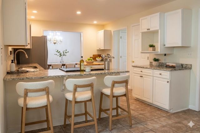 1042 Marina Drive, Hurricane, WV 25526