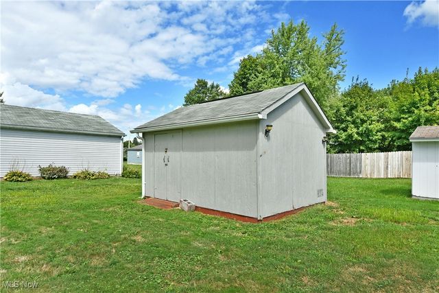 664 Tenney Avenue, Campbell, OH 44405