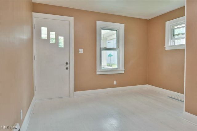 664 Tenney Avenue, Campbell, OH 44405