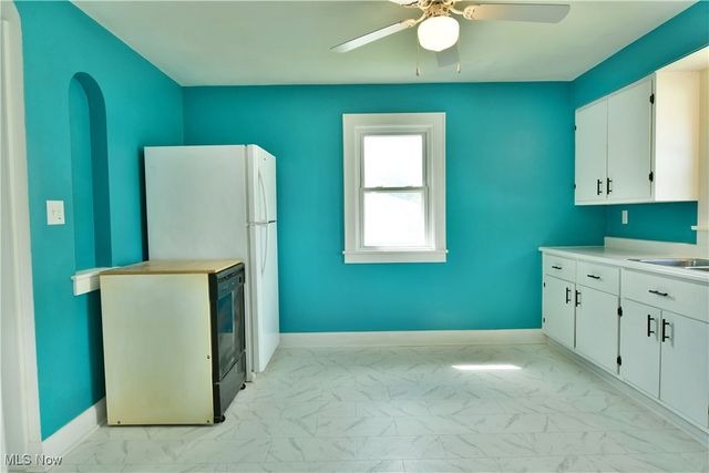 664 Tenney Avenue, Campbell, OH 44405