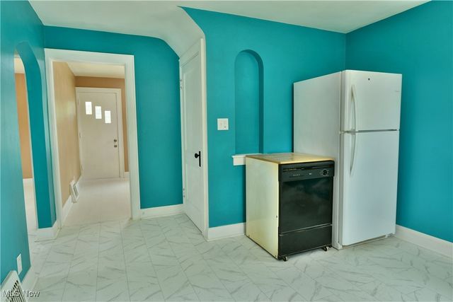 664 Tenney Avenue, Campbell, OH 44405