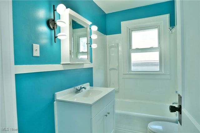 664 Tenney Avenue, Campbell, OH 44405