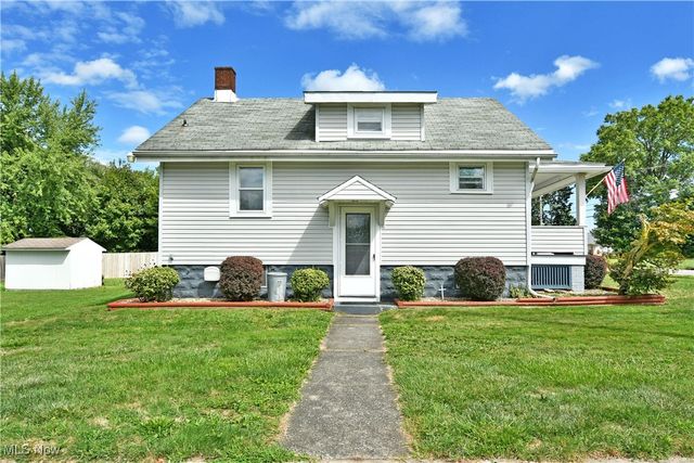 664 Tenney Avenue, Campbell, OH 44405