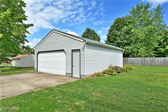 664 Tenney Avenue, Campbell, OH 44405