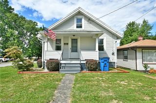 664 Tenney Avenue, Campbell, OH 44405