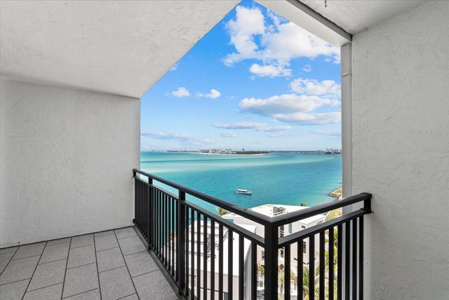 4822 OCEAN BOULEVARD 11E, Sarasota, FL 34242