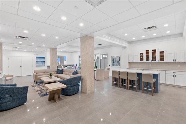 4822 OCEAN BOULEVARD 11E, Sarasota, FL 34242