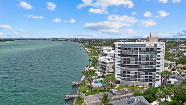 4822 OCEAN BOULEVARD 11E, Sarasota, FL 34242