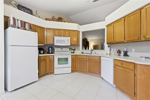 609 N 4TH AVENUE, Deltona, FL 32725