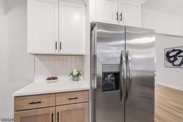 33 Robertson Rd, West Orange Twp., NJ 07052