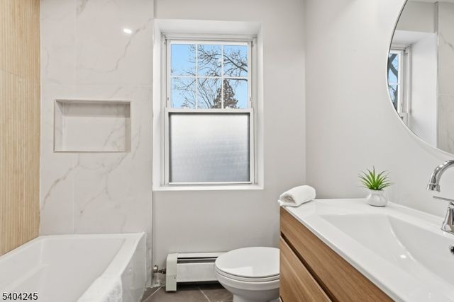 33 Robertson Rd, West Orange Twp., NJ 07052