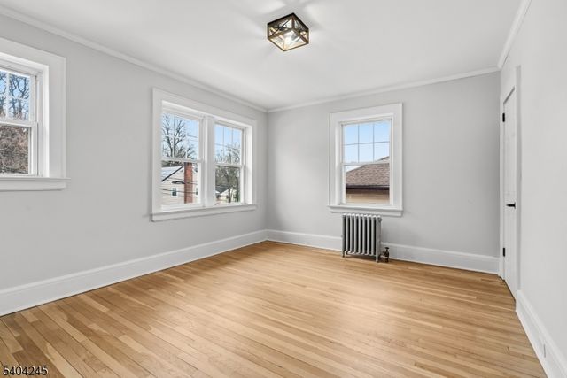 33 Robertson Rd, West Orange Twp., NJ 07052