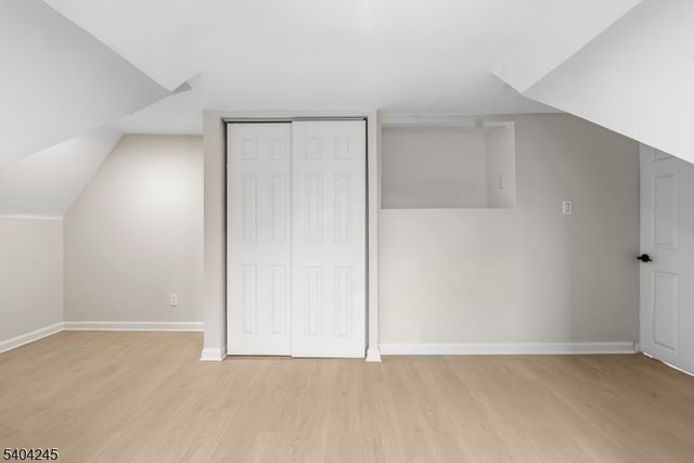 33 Robertson Rd, West Orange Twp., NJ 07052