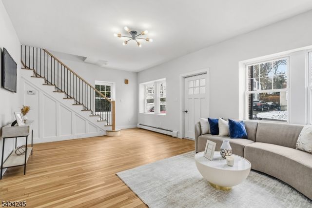 33 Robertson Rd, West Orange Twp., NJ 07052