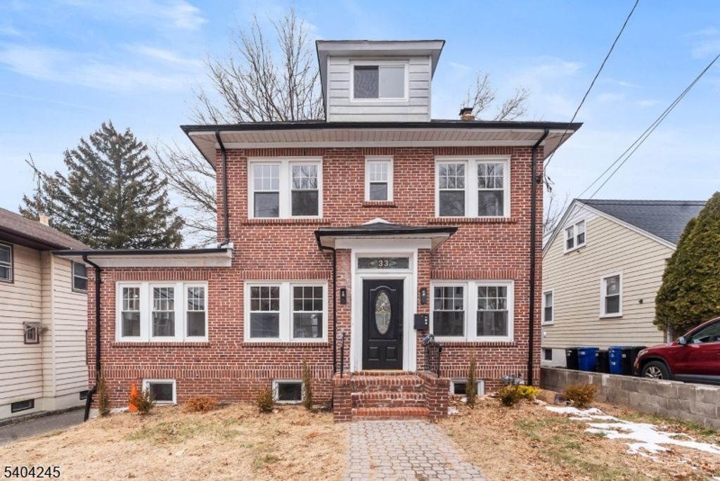 33 Robertson Rd, West Orange Twp., NJ 07052