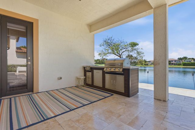 10271 Peninsula Place, Parkland, FL 33076