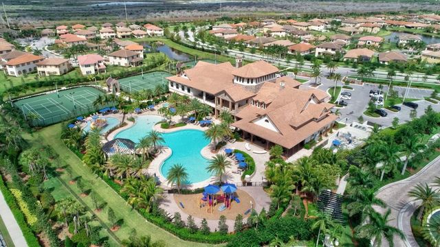 10271 Peninsula Place, Parkland, FL 33076