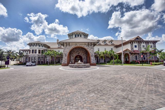 10271 Peninsula Place, Parkland, FL 33076