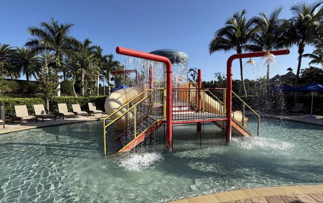 10271 Peninsula Place, Parkland, FL 33076