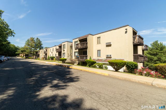 175 Mill Pond Road 101, Hamden, CT 06514