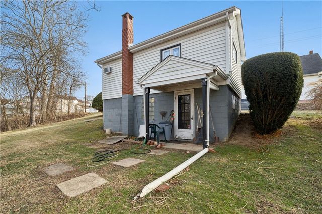 3 Sewickley Ave, Sewickley Twp, PA 15637