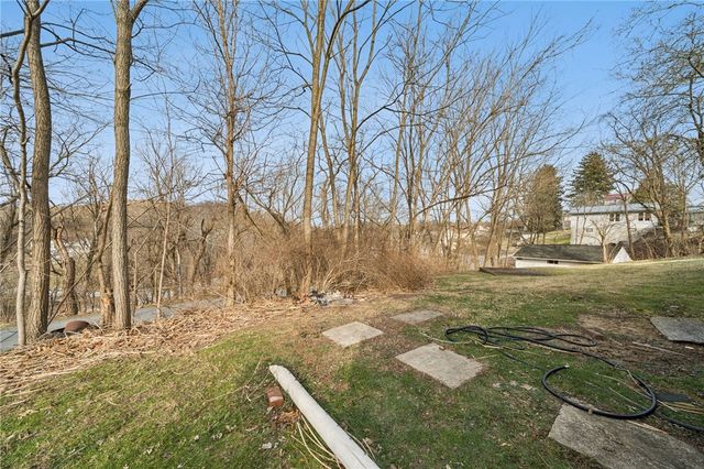 3 Sewickley Ave, Sewickley Twp, PA 15637