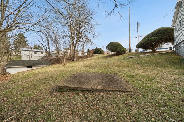 3 Sewickley Ave, Sewickley Twp, PA 15637