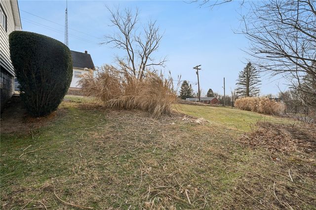 3 Sewickley Ave, Sewickley Twp, PA 15637