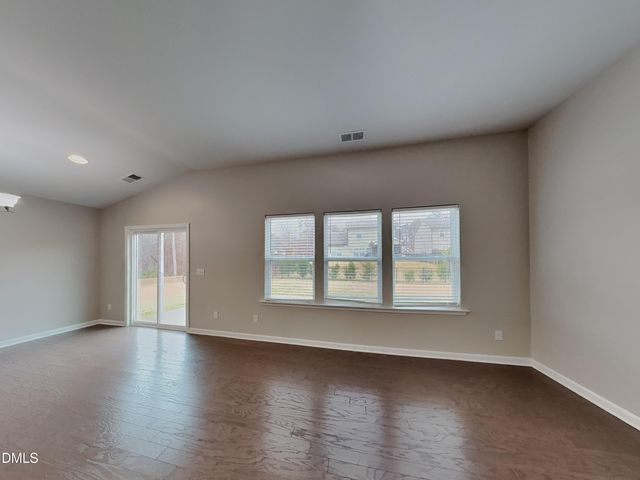 64 Crew Club Court, Clayton, NC 27527