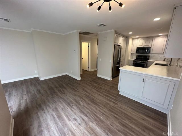 119 S Glassell Street B, Orange, CA 92866